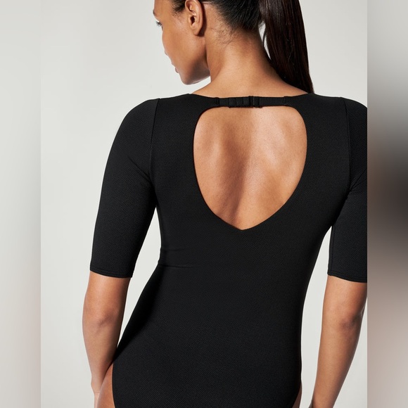 🌙A32- SPANX 50386 Pique Shaping Swim, Short Sleeve One-Piece - Picture 4 of 4